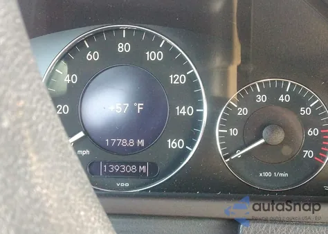 2005 Mercedes-Benz Clk 320 from USA, damaged, VIN WDBTK65G65T051927